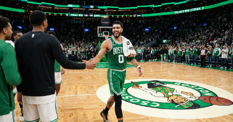 테이텀 23점 대활약 보스턴 3연승 질주 우승후보 증명