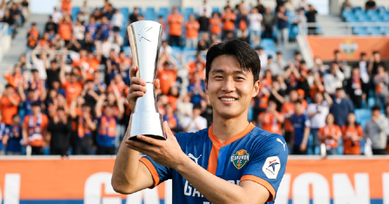 강원 FC 김대원 이달의 선수상 수상하며 리그 정상급 공격수로 우뚝
