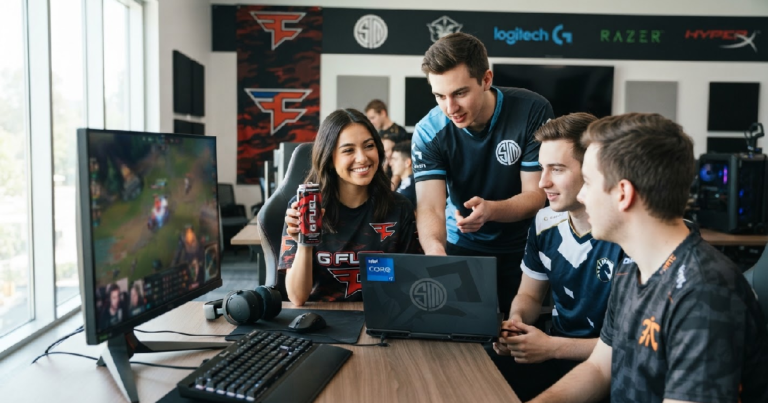 Esports sponsorship trends drive gaming industry growth