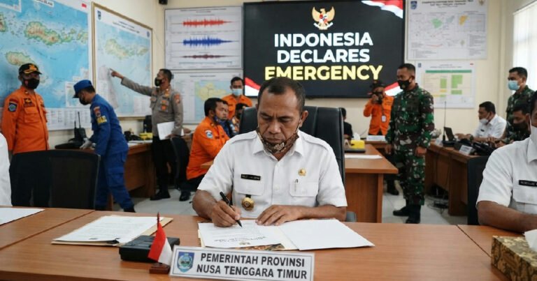 Indonesia declares emergency after 7.7 quake kills dozens