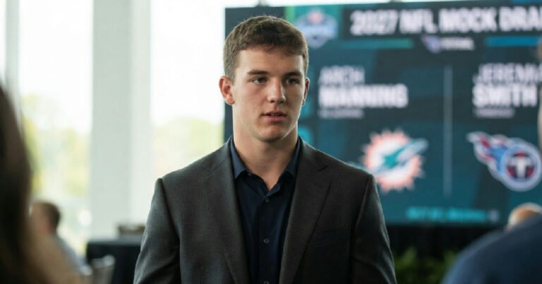 Drew Mestemaker leads 2027 NFL mock draft QB class